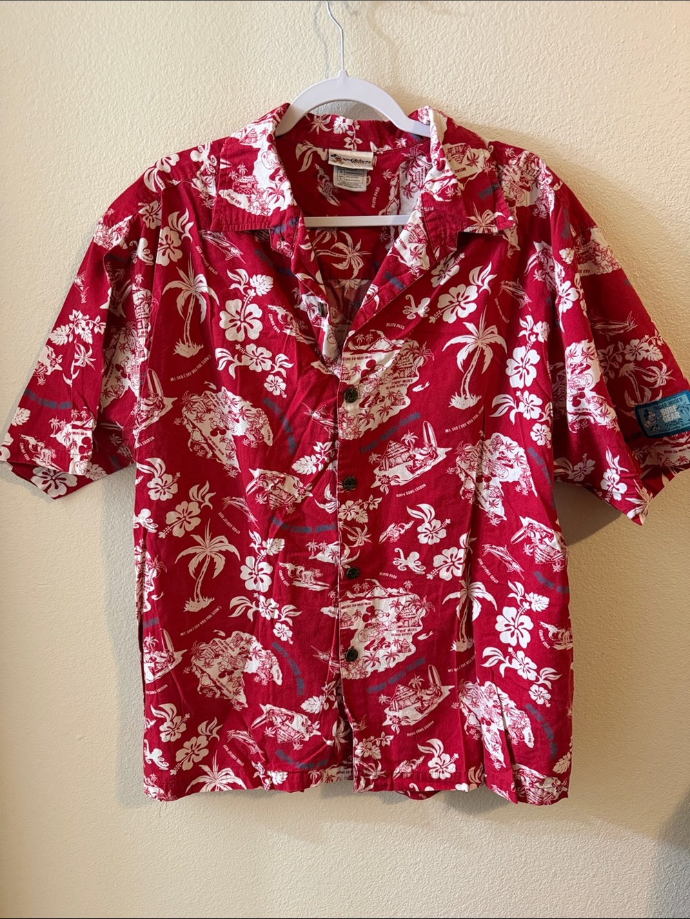 Disney World Trader Mick’s Surf Gear Red and White Hawaiian Camp Shirt